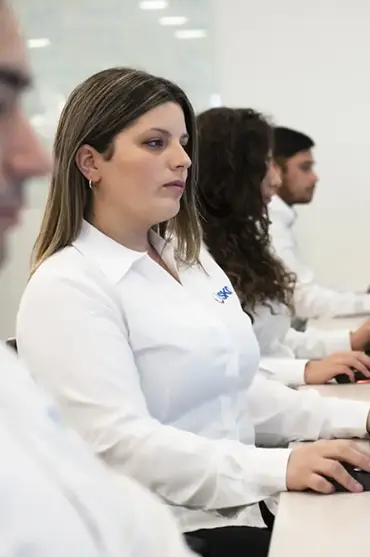 Generamos indicadores de satisfacción, levantando oportunidades de mejora, impactando directamente en la calidad de tus servicios.